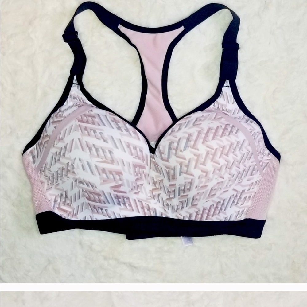 Victoria Secret Incredible Sports Bra Adjustable